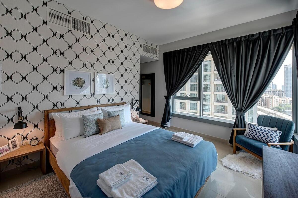 Spacious 1b With Balcony Overlooking Views *