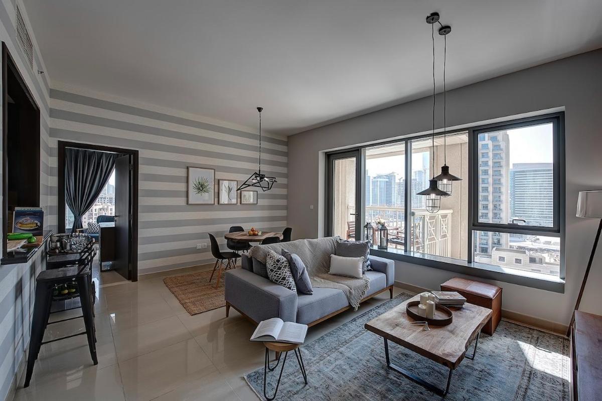 Apartment Spacious 1b With Balcony Overlooking Views Dubai